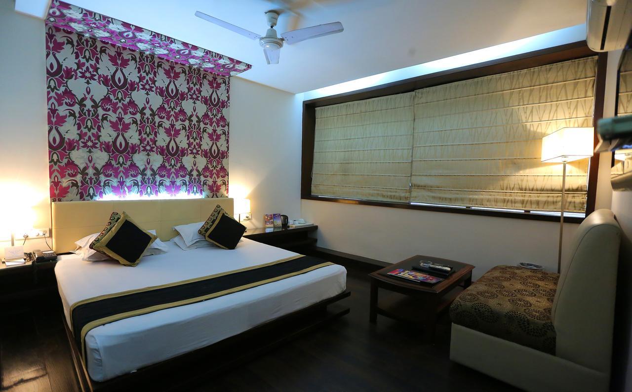 Collection O 64168 Hotel Vip International Calcutta Eksteriør billede
